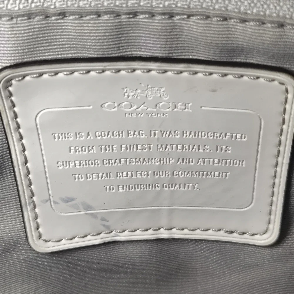 Vintage 2008 Coach 80H2A White Quilted Tote Women's Purse Bag Chain Restored